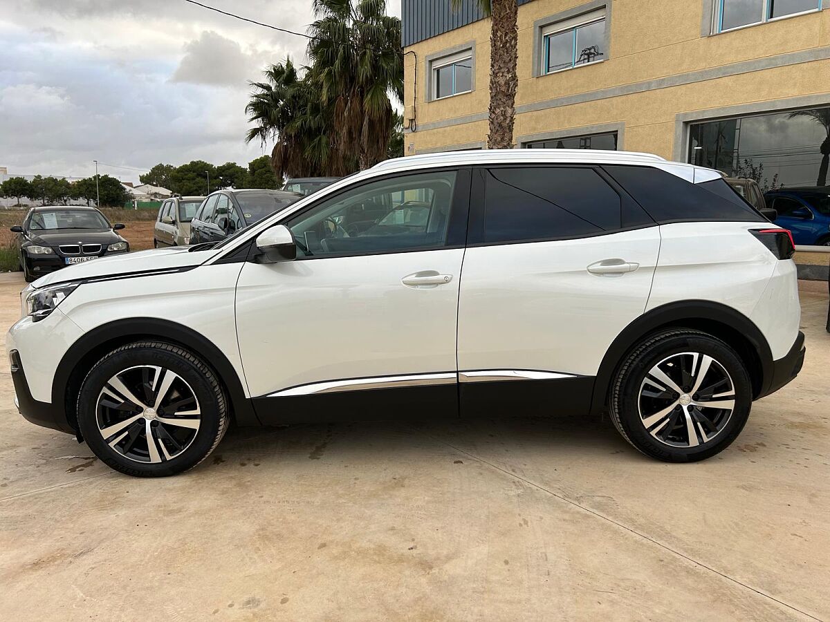 PEUGEOT 3008 ALLURE 1.2 E-THP AUTO SPANISH LHD IN SPAIN 70000 MILES SUPERB 2020